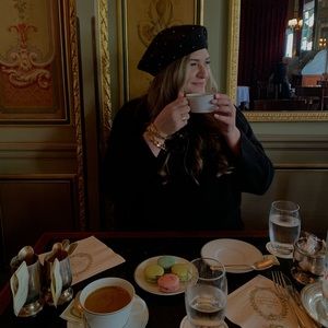 Meet your Posher, Ashley